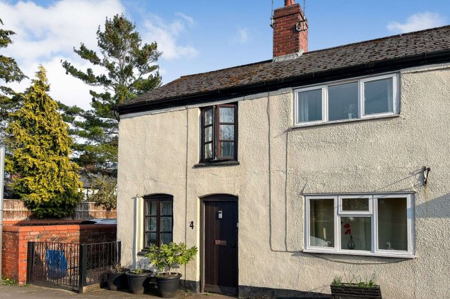 4 Three Trees, Station Road, Whittington, Oswestry, Shropshire, SY11 4DB 6