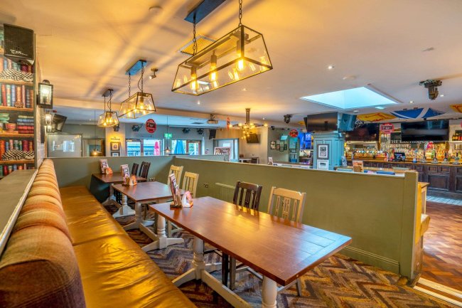 The Exchequer, 60 High Street, Kirkcaldy, KY1 1NB 7