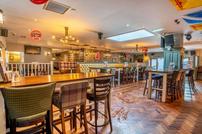 The Exchequer, 60 High Street, Kirkcaldy, KY1 1NB 7