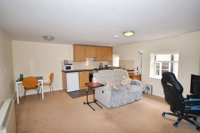 Flat 1, 10 High Street, Stokesley, North Yorkshire TS9 5DQ 9