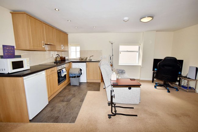 Flat 1, 10 High Street, Stokesley, North Yorkshire TS9 5DQ 9