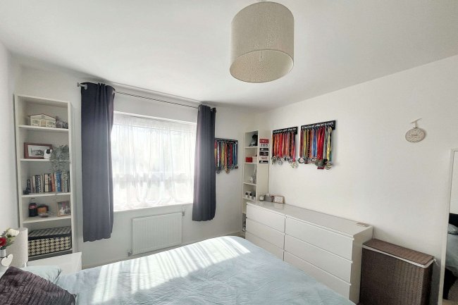 Flat 7, Clover Lodge, Talbot Close, Mitcham, CR4 1FE 2