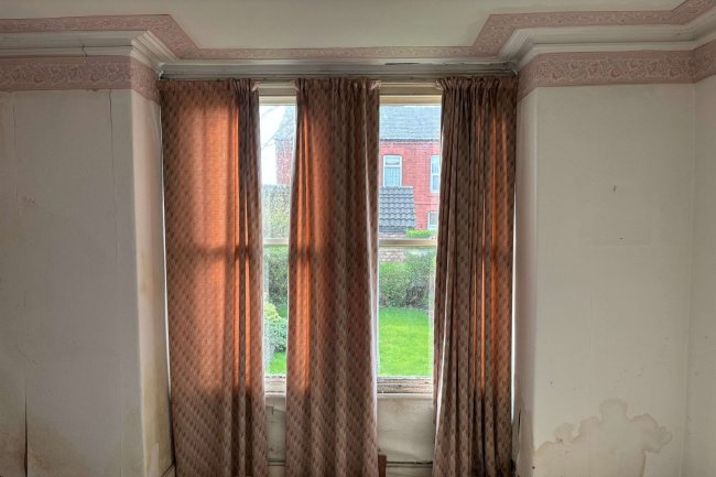 31 Guion Road. Litherland, Liverpool, L21 8ND 2