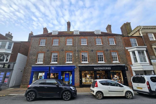 Upper Floors, 117-118 High Street, Newport, PO30 1TP 6