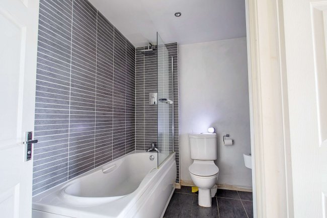 6 Elterwater Close, Middleton, Manchester M24 5ST 2