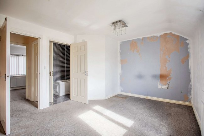 6 Elterwater Close, Middleton, Manchester M24 5ST 2