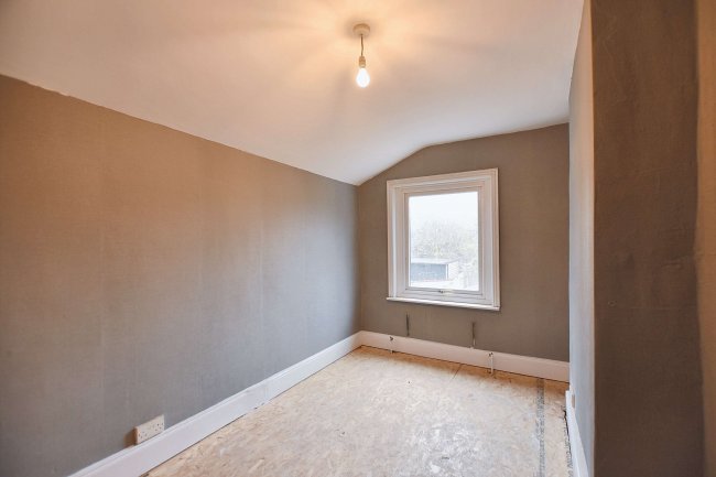 69 Ansdell Road, Peckham, London, SE15 2DT 8