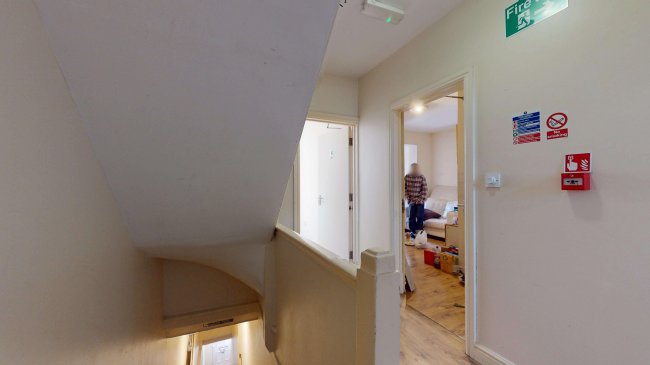 299 Southend Lane, Catford, London, SE6 3ND 1