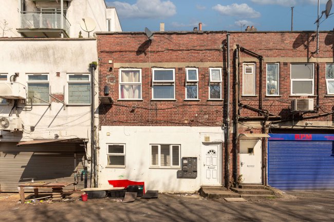 299 Southend Lane, Catford, London, SE6 3ND 1