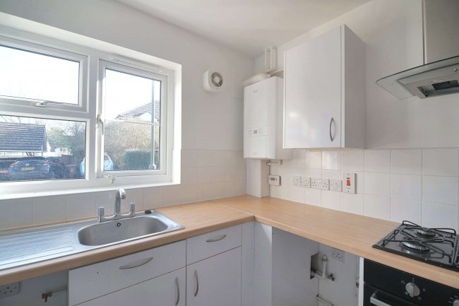 11 Diana Close, Sidcup, Kent, DA14 4PZ 8