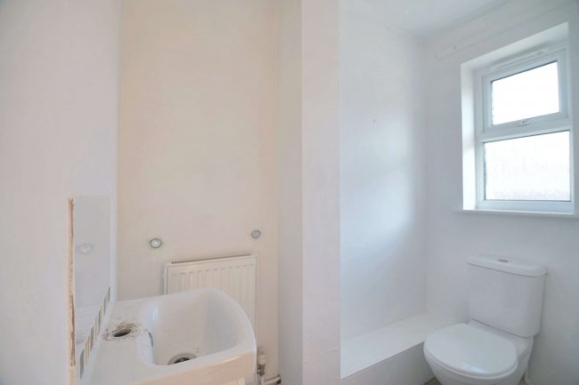 11 Diana Close, Sidcup, Kent, DA14 4PZ 8