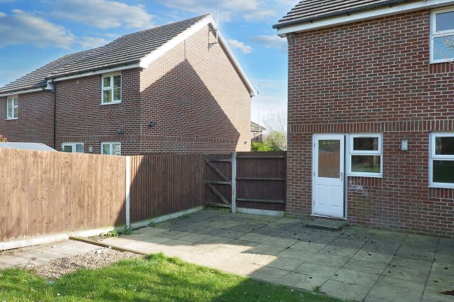 11 Diana Close, Sidcup, Kent, DA14 4PZ 8