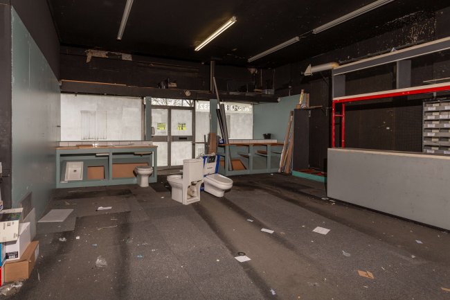 Hambly Mansions, 412-416 Streatham High Road, London, SW16 6EU 8