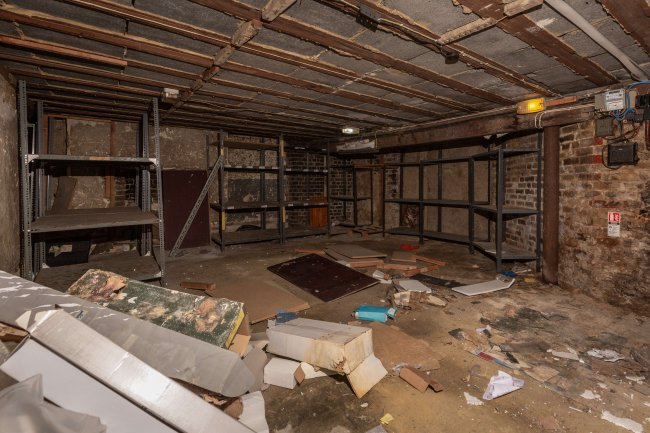 Hambly Mansions, 412-416 Streatham High Road, London, SW16 6EU 8