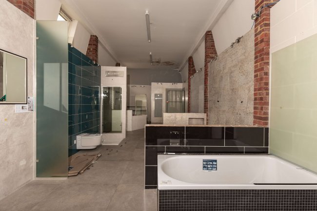 Hambly Mansions, 412-416 Streatham High Road, London, SW16 6EU 8