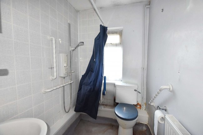 179 Iron Mill Lane, Crayford, Dartford, DA1 4PF 1