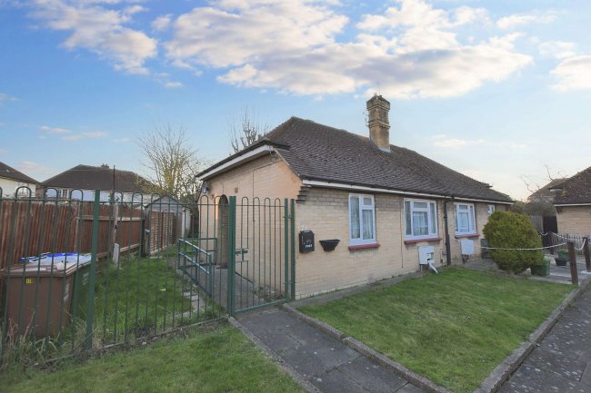 179 Iron Mill Lane, Crayford, Dartford, DA1 4PF 1