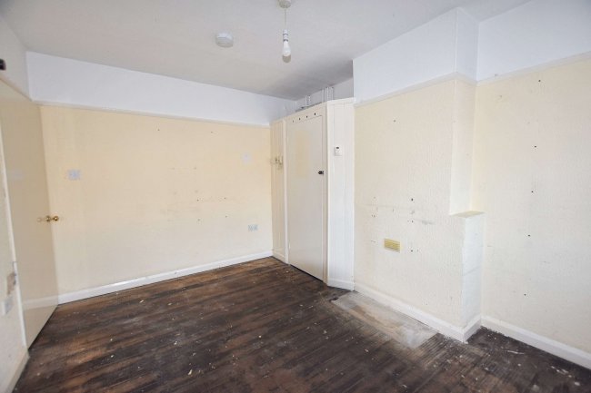 179 Iron Mill Lane, Crayford, Dartford, DA1 4PF 1