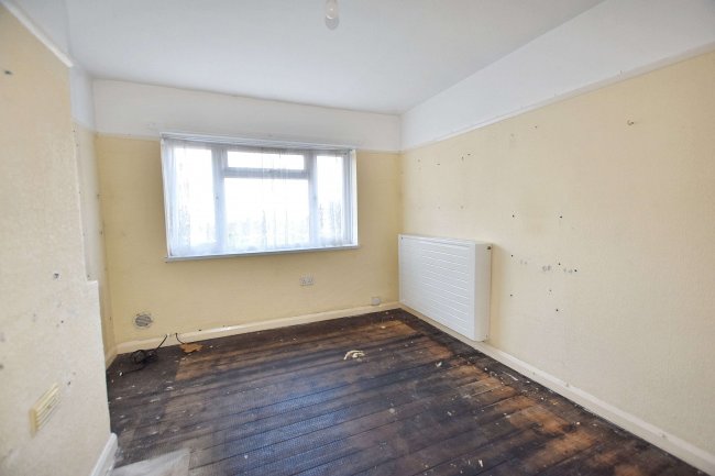 179 Iron Mill Lane, Crayford, Dartford, DA1 4PF 1