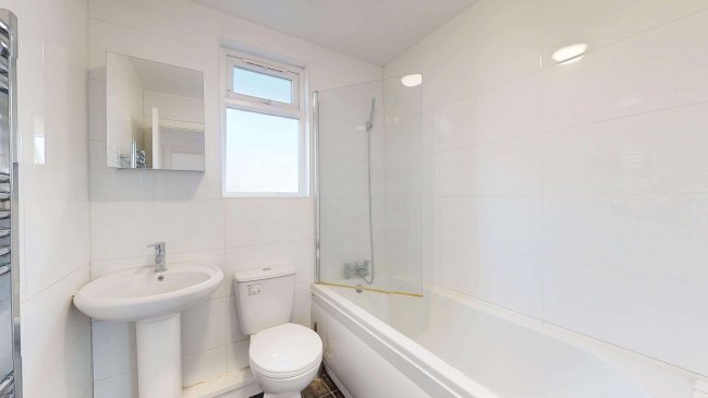 83 Headcorn Road, Thornton Heath, Surrey, CR7 6JS 8