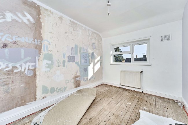 26 Faraday Road, Walsall, WS2 7ER 10