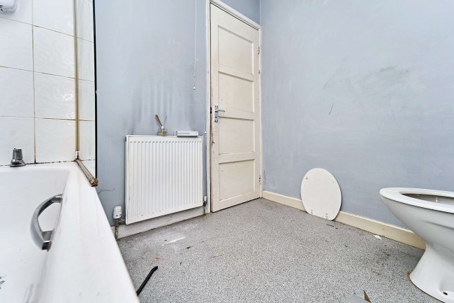 26 Faraday Road, Walsall, WS2 7ER 10