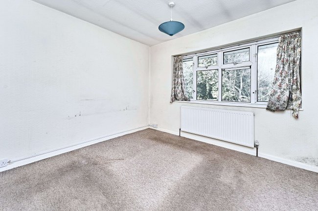 24 Douglass Road, Dudley, West Midlands, DY2 8NE 1