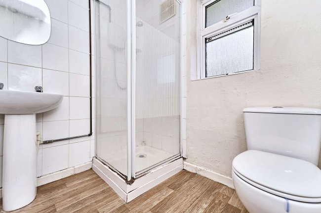 24 Douglass Road, Dudley, West Midlands, DY2 8NE 1