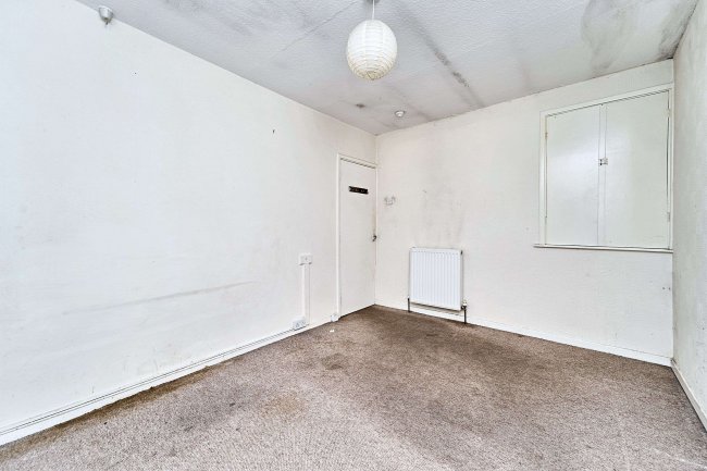 24 Douglass Road, Dudley, West Midlands, DY2 8NE 1