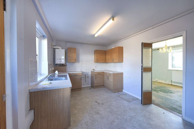 1 Dale Road, Crayford, Dartford, DA1 3PG 2