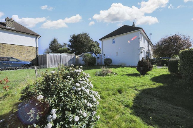 1 Dale Road, Crayford, Dartford, DA1 3PG 2