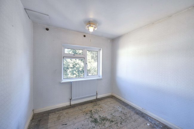 1 Dale Road, Crayford, Dartford, DA1 3PG 2