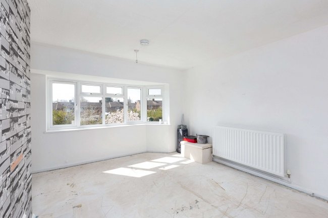 24 Chestnut Road, Oakham, LE15 6QP 9