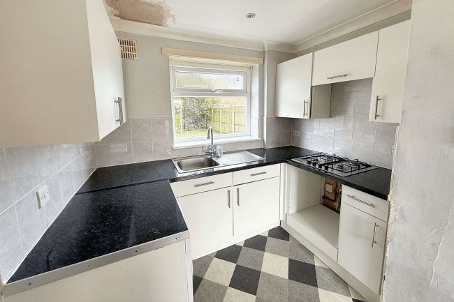 22 Cornforth Avenue, Middlesbrough, TS3 7HE 10