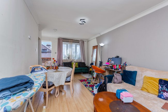 656 - 666 Romford Road, Manor Park, London E12 5AQ 17