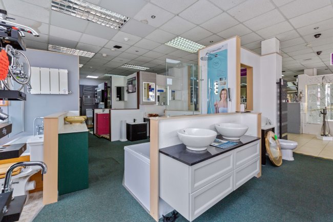 656 - 666 Romford Road, Manor Park, London E12 5AQ 17