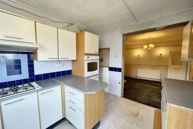 63 Beauchamp Road, Sutton, Surrey, SM1 2PY 6