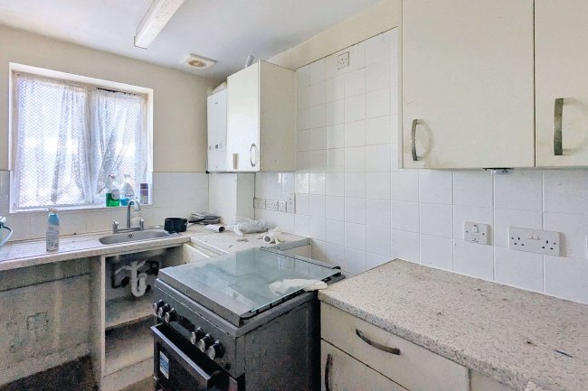 92 Antelope Road, Woolwich, London, SE18 5QT 7