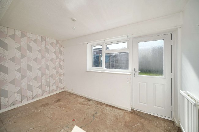 30 Pilgrims Way, Andover, Hampshire, SP10 5HW 9