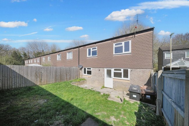 30 Pilgrims Way, Andover, Hampshire, SP10 5HW 9