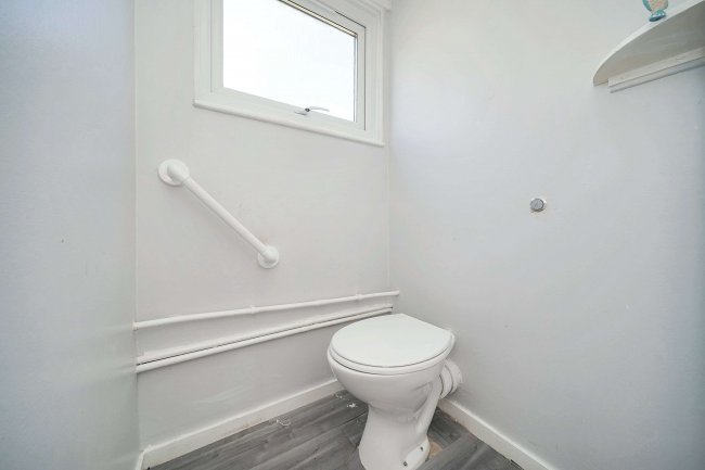 30 Pilgrims Way, Andover, Hampshire, SP10 5HW 9