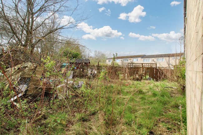 24 Peckforton Walk, Wilmslow, SK9 2NX 6