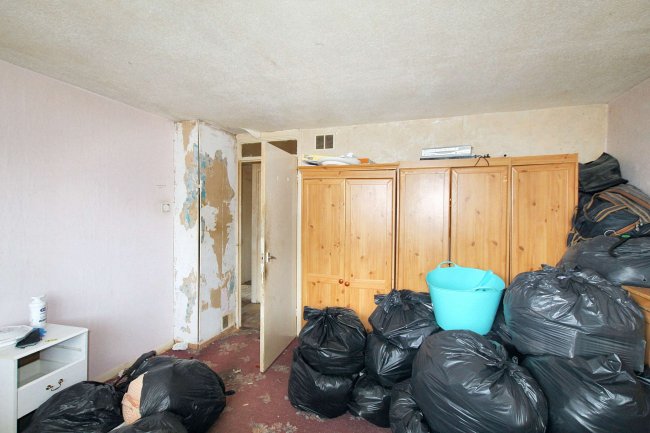 24 Peckforton Walk, Wilmslow, SK9 2NX 6