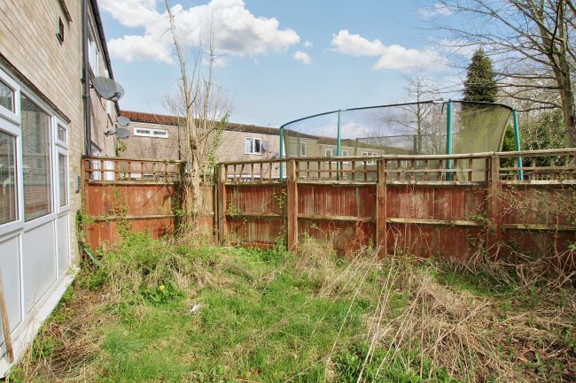 24 Peckforton Walk, Wilmslow, SK9 2NX 6