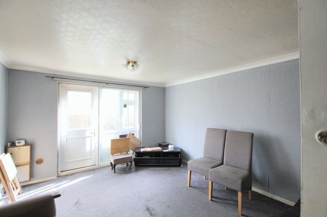 24 Peckforton Walk, Wilmslow, SK9 2NX 6