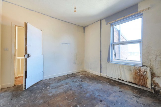 15 Seafield Road, Wirral, CH62 1EQ 3