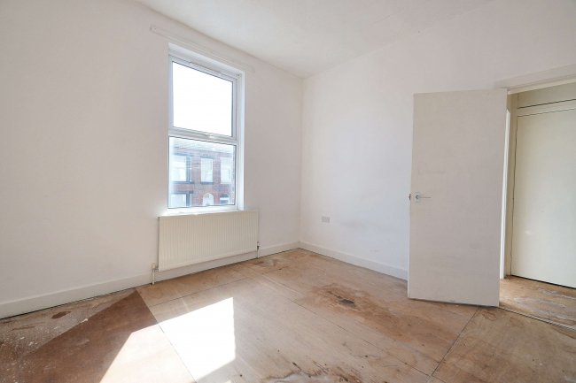 15 Seafield Road, Wirral, CH62 1EQ 3