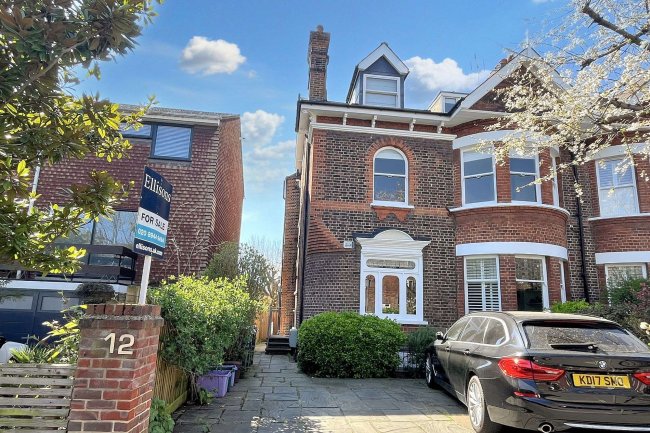 Flat 4, 12 Elm Grove Wimbledon London SW19 4HE 3
