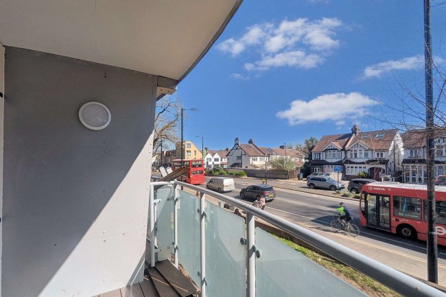 Flat 15, Cygnus Court, 850 Brighton Road, Purley, CR8 2FB 10