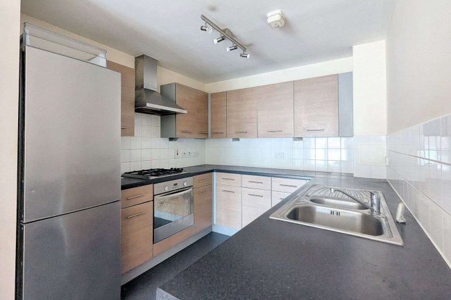 Flat 15, Cygnus Court, 850 Brighton Road, Purley, CR8 2FB 10